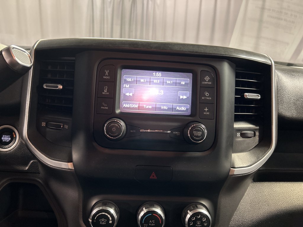 2022 RAM Ram 3500 Chassis Cab SLT - Photo 16