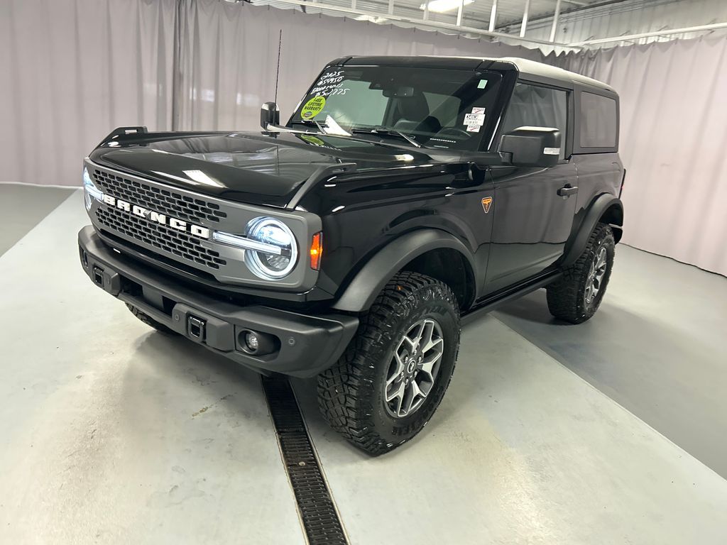Used 2025 Ford Bronco Badlands SUV