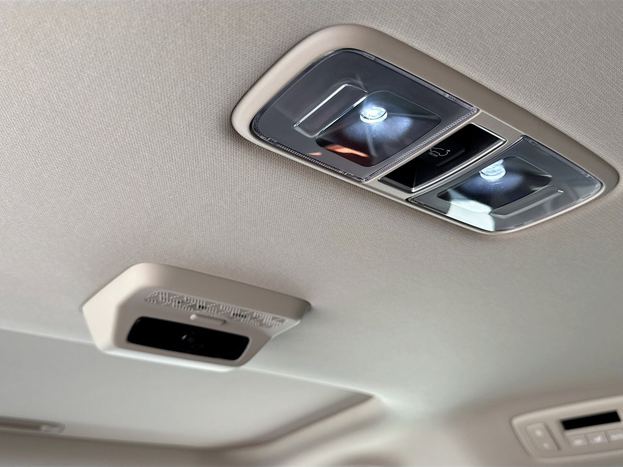 2025 Kia Carnival SX Prestige - Photo 32