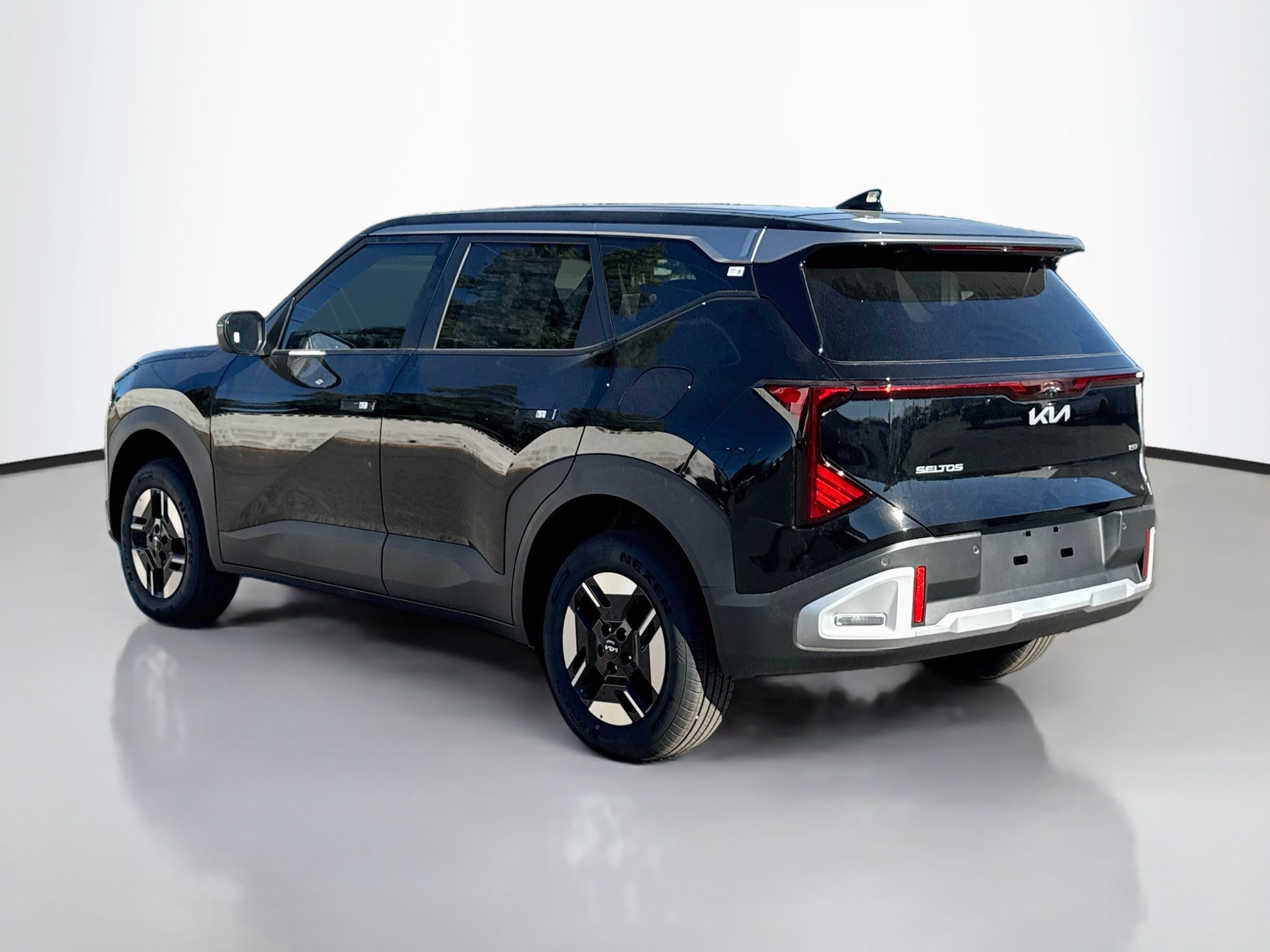 New 2027 Kia Seltos LX Sport Utility