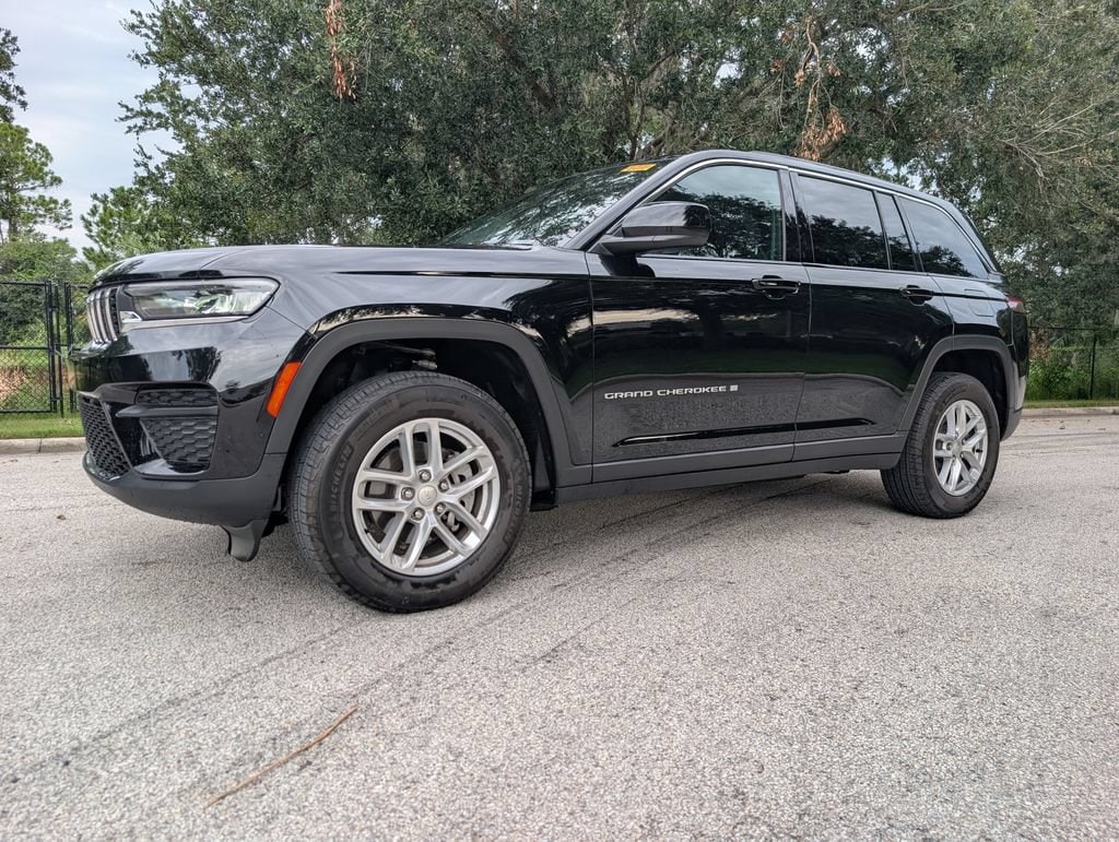 Used 2026 Jeep Grand Cherokee Laredo SUV