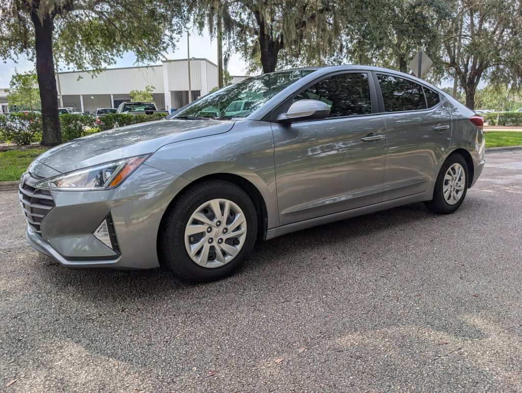 Used 2019 Hyundai Elantra SE Sedan