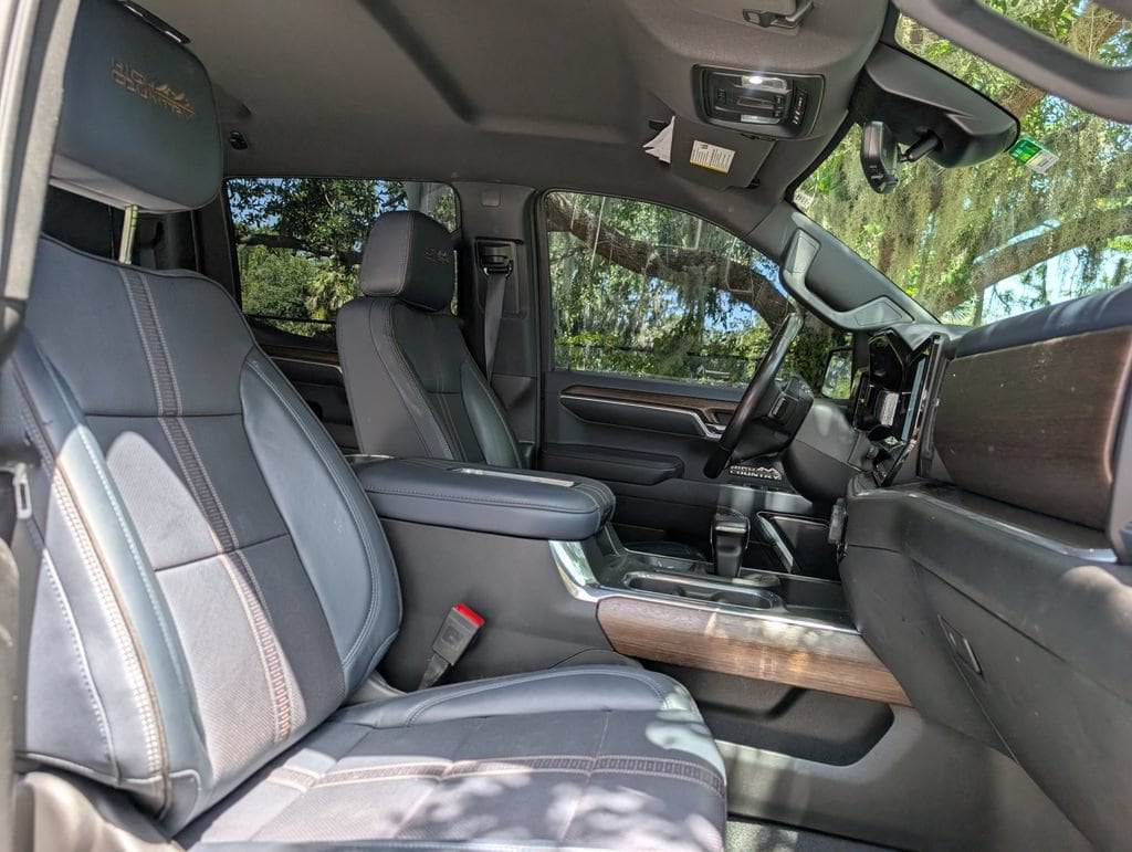 2022 Chevrolet Silverado 1500 High Country - Photo 17