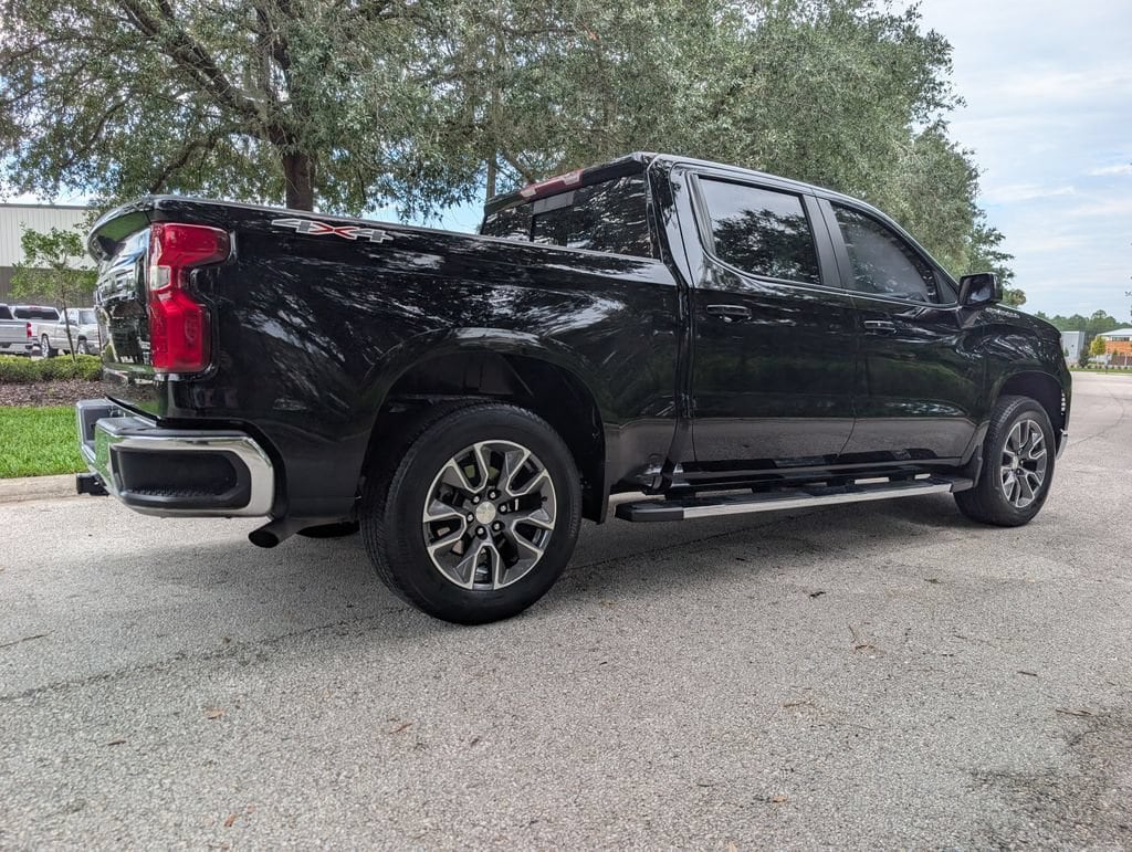 2024 Chevrolet Silverado 1500 LT - Photo 7
