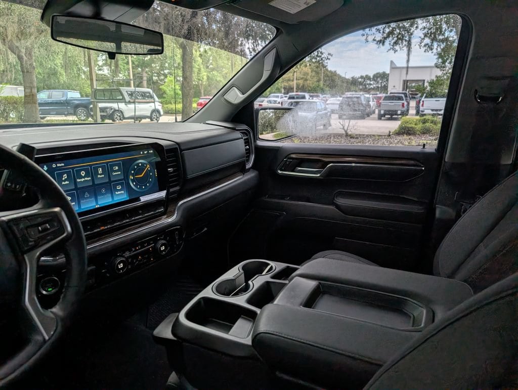 2024 Chevrolet Silverado 1500 LT - Photo 13
