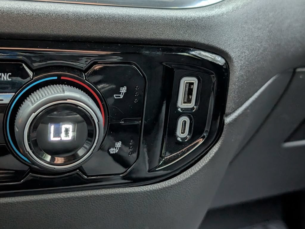 2024 Chevrolet Silverado 1500 LT - Photo 27