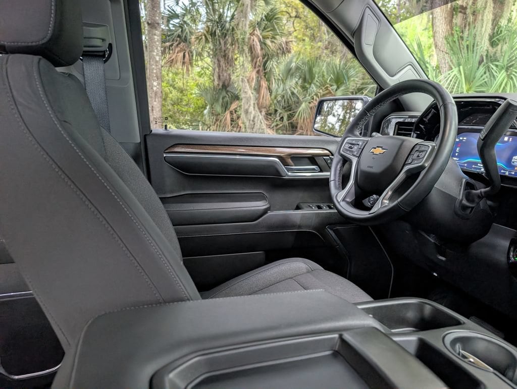 2024 Chevrolet Silverado 1500 LT - Photo 12