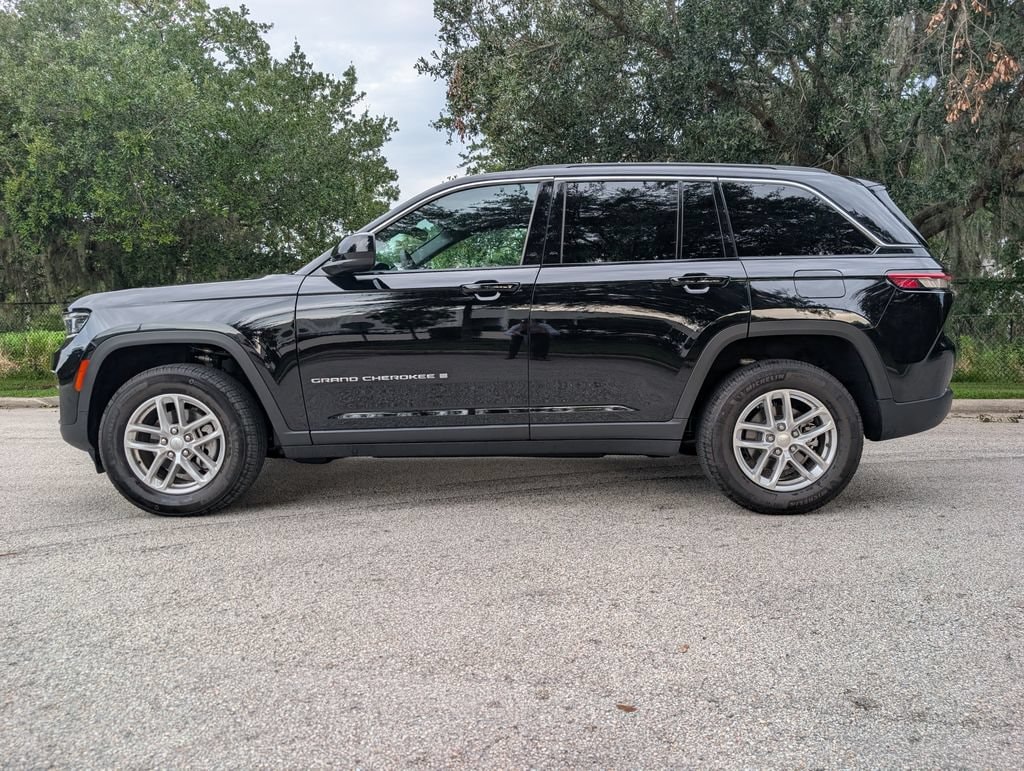 Used 2026 Jeep Grand Cherokee Laredo SUV