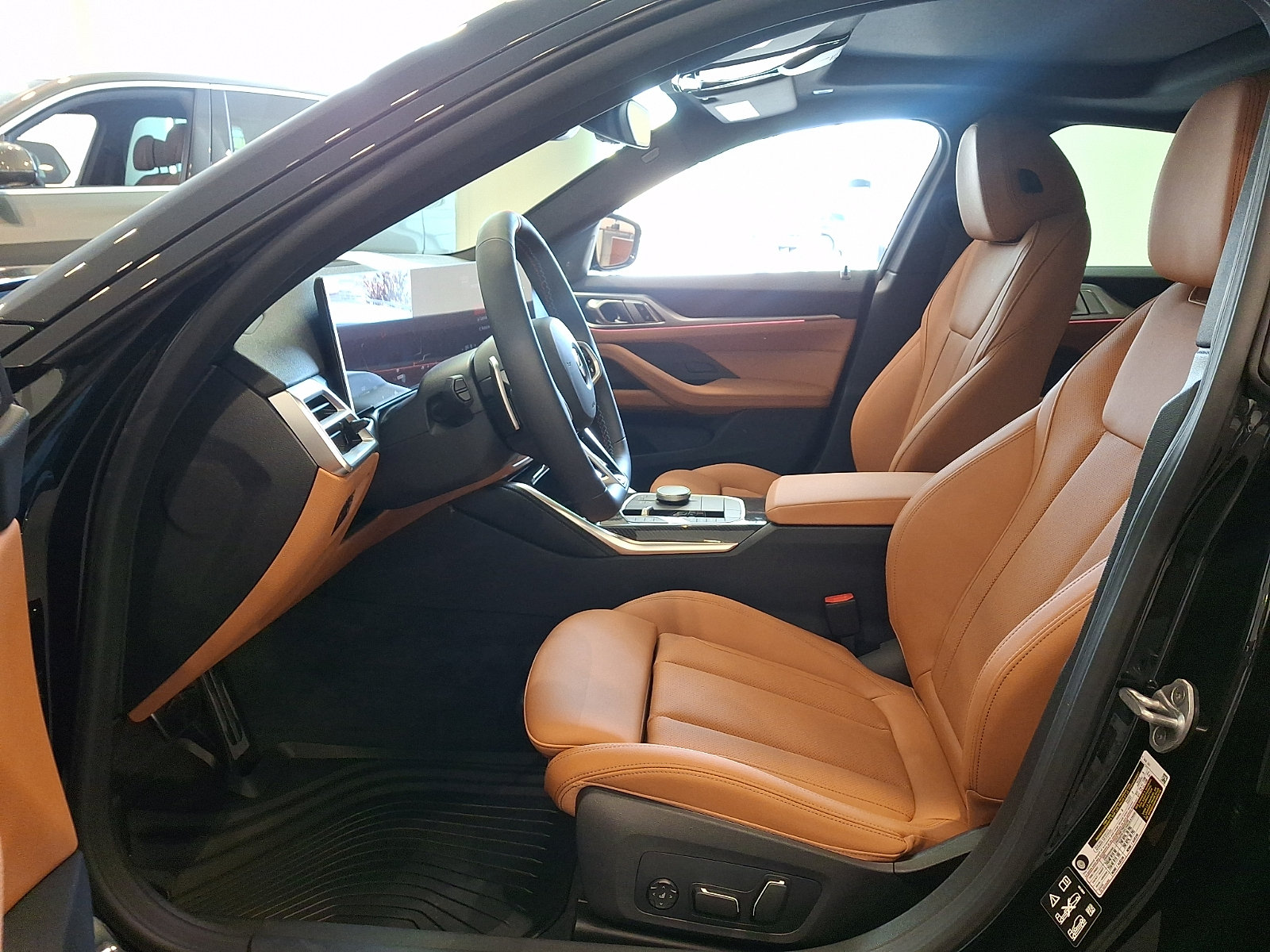 2026 BMW 4 Series M440i - Photo 9