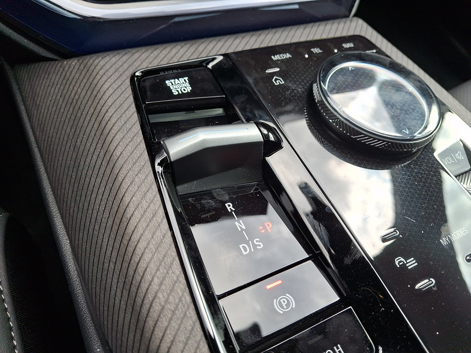 2026 BMW X3 30 - Photo 10