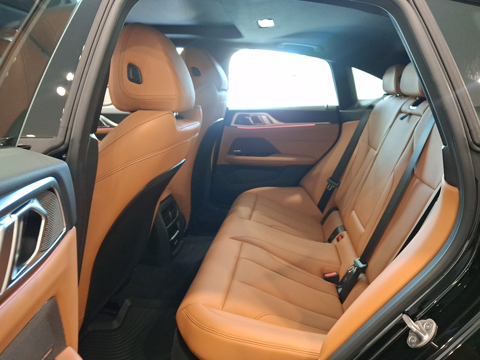 2026 BMW 4 Series M440i - Photo 6