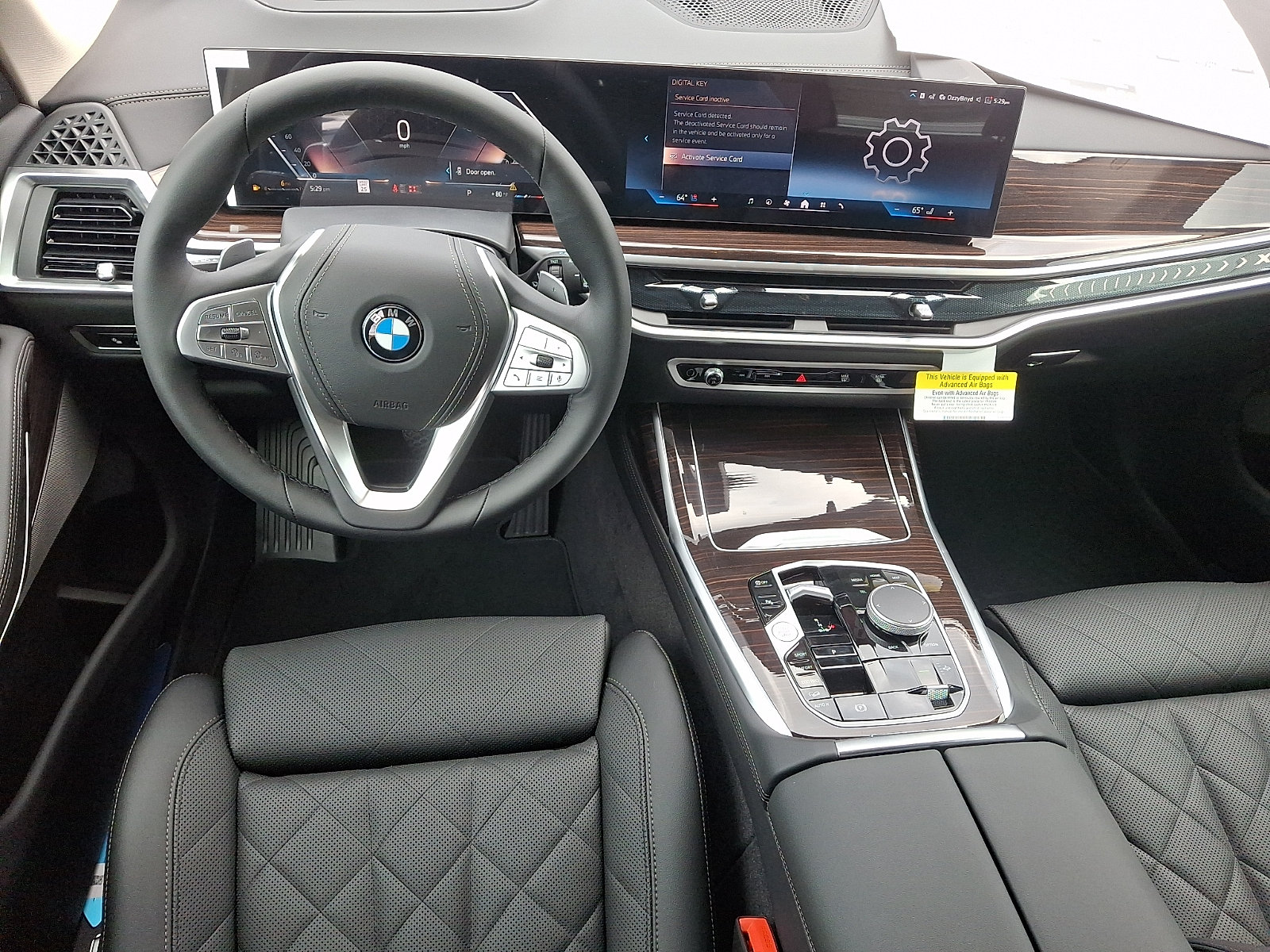 2027 BMW X7 40i - Photo 7