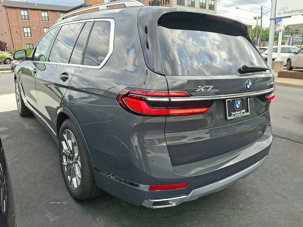 New 2027 BMW X7 xDrive40i SUV