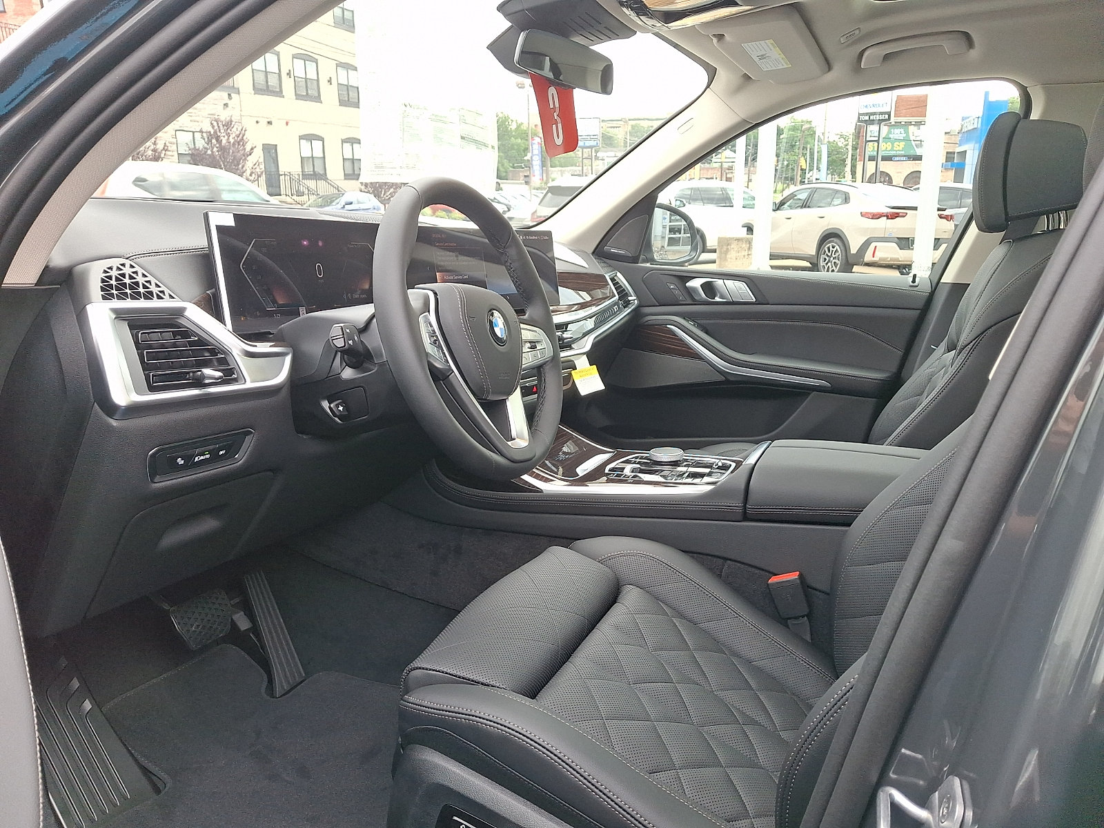 2027 BMW X7 40i - Photo 9