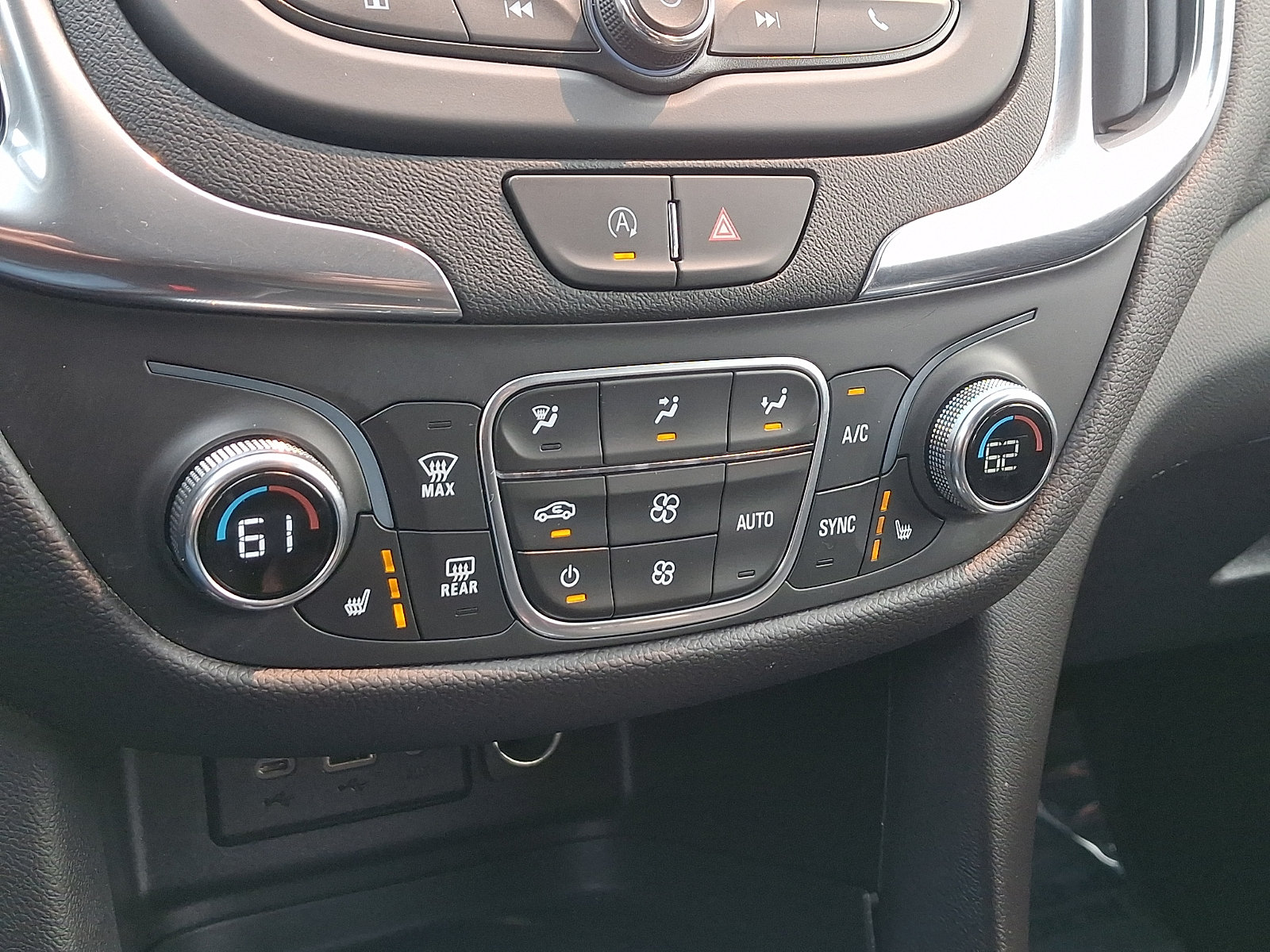 2024 Chevrolet Equinox LT - Photo 16