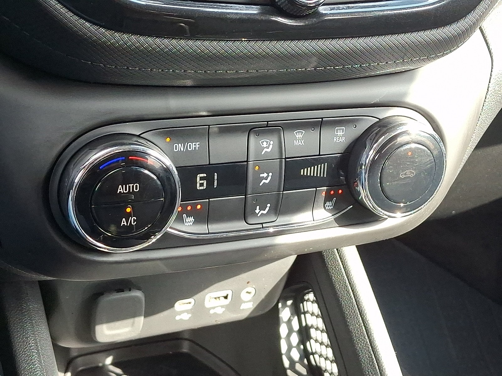 2023 Chevrolet TrailBlazer LT - Photo 15