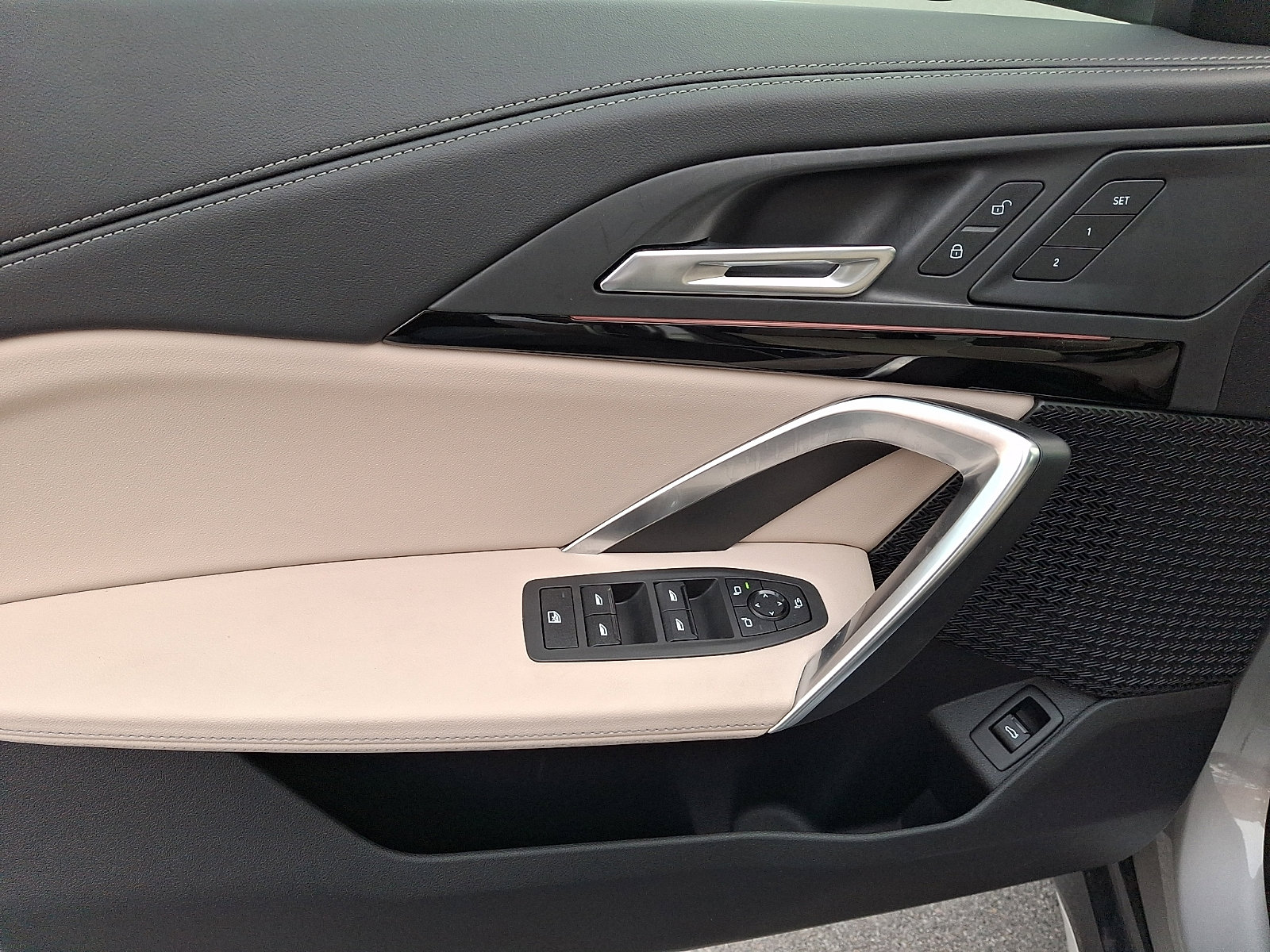 2025 BMW X1 28i - Photo 12