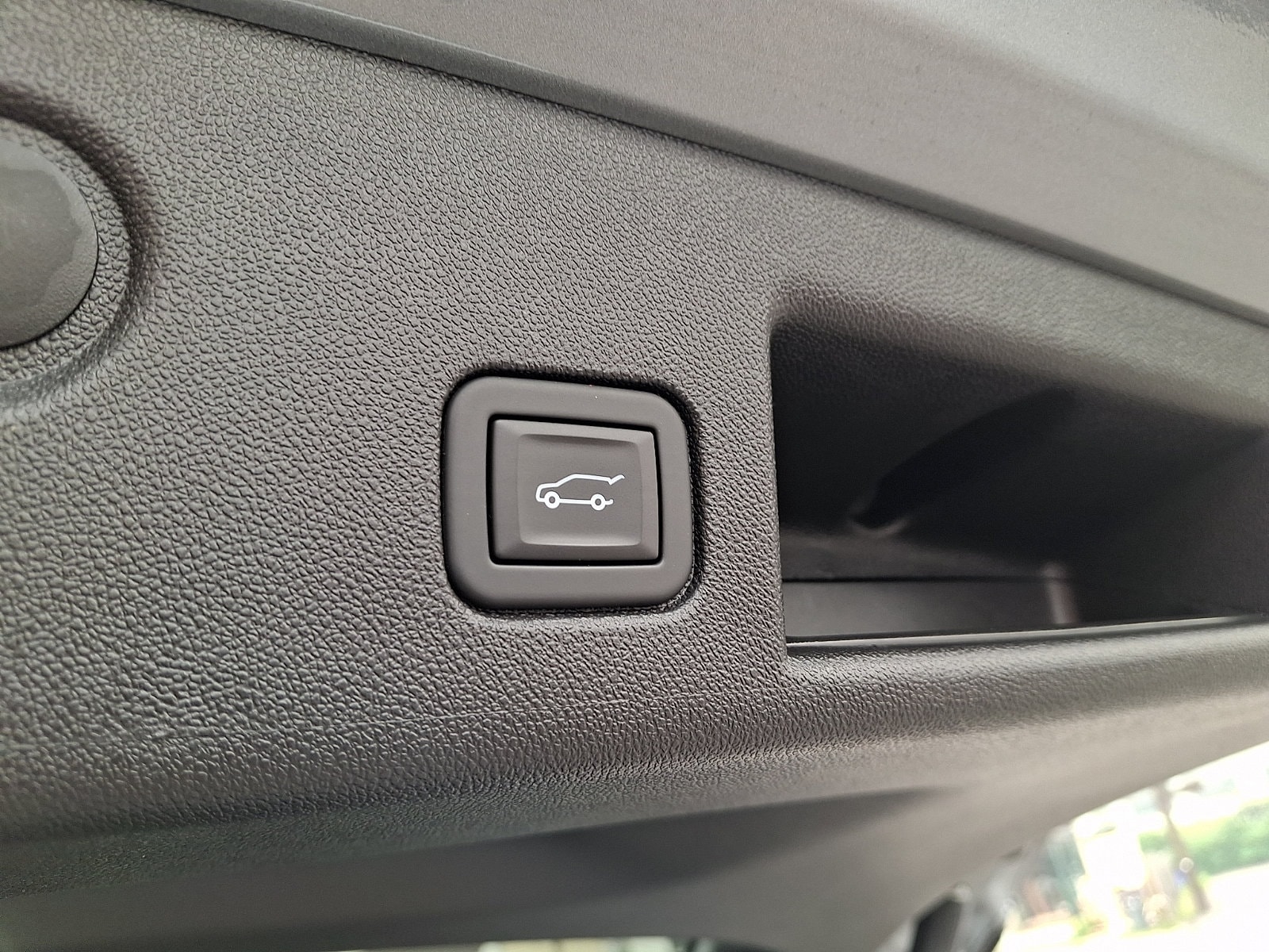 2024 Chevrolet Equinox LT - Photo 29