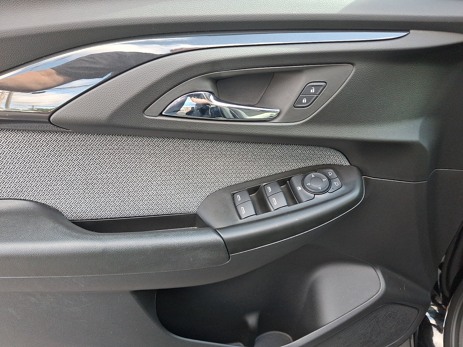 2023 Chevrolet TrailBlazer LT - Photo 12