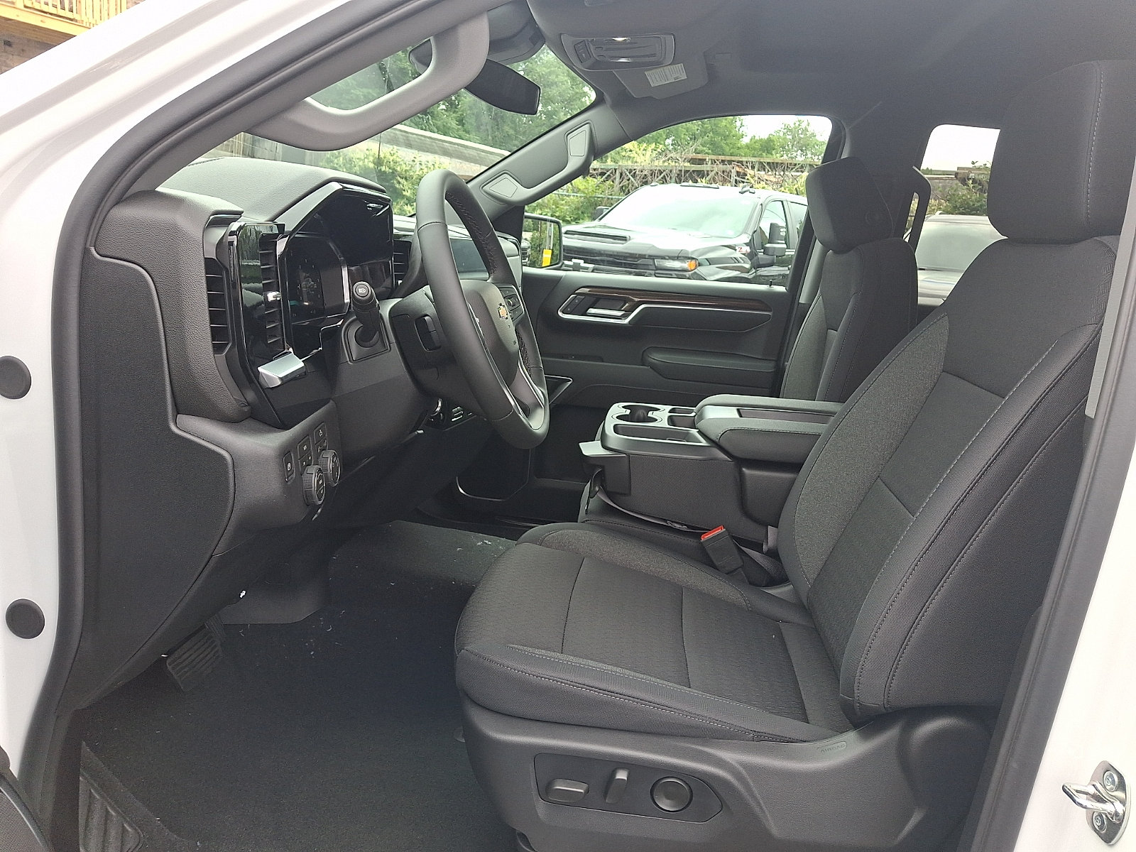 2026 Chevrolet Silverado 1500 LT - Photo 8