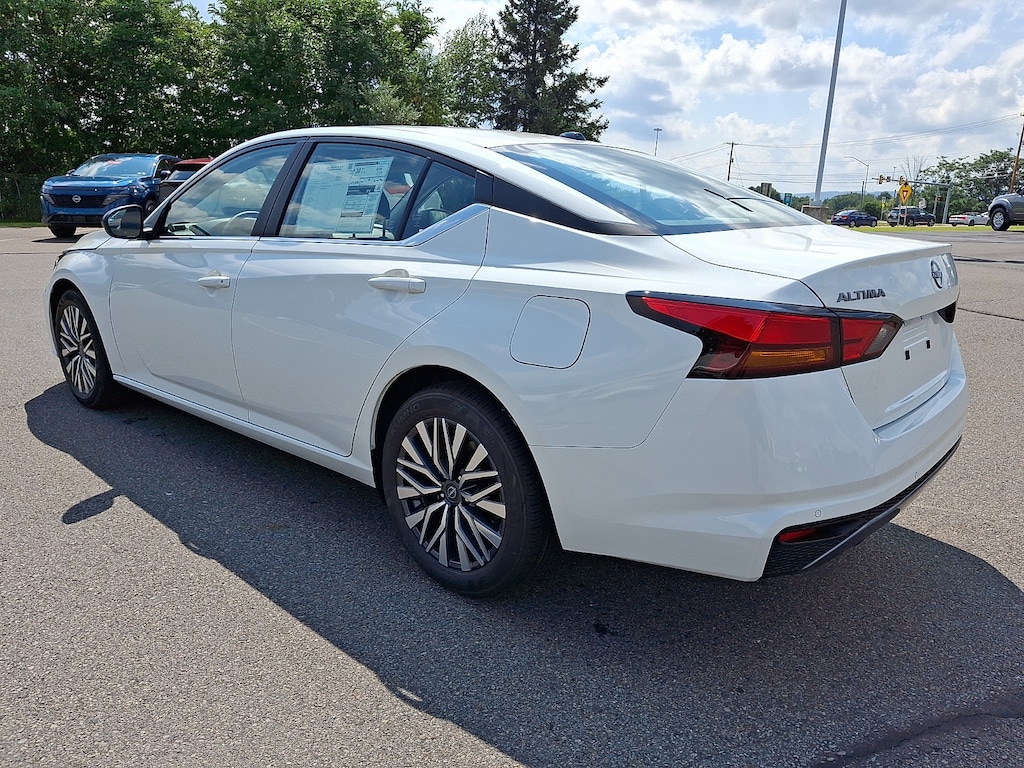 New 2026 Nissan Altima SV Sedan