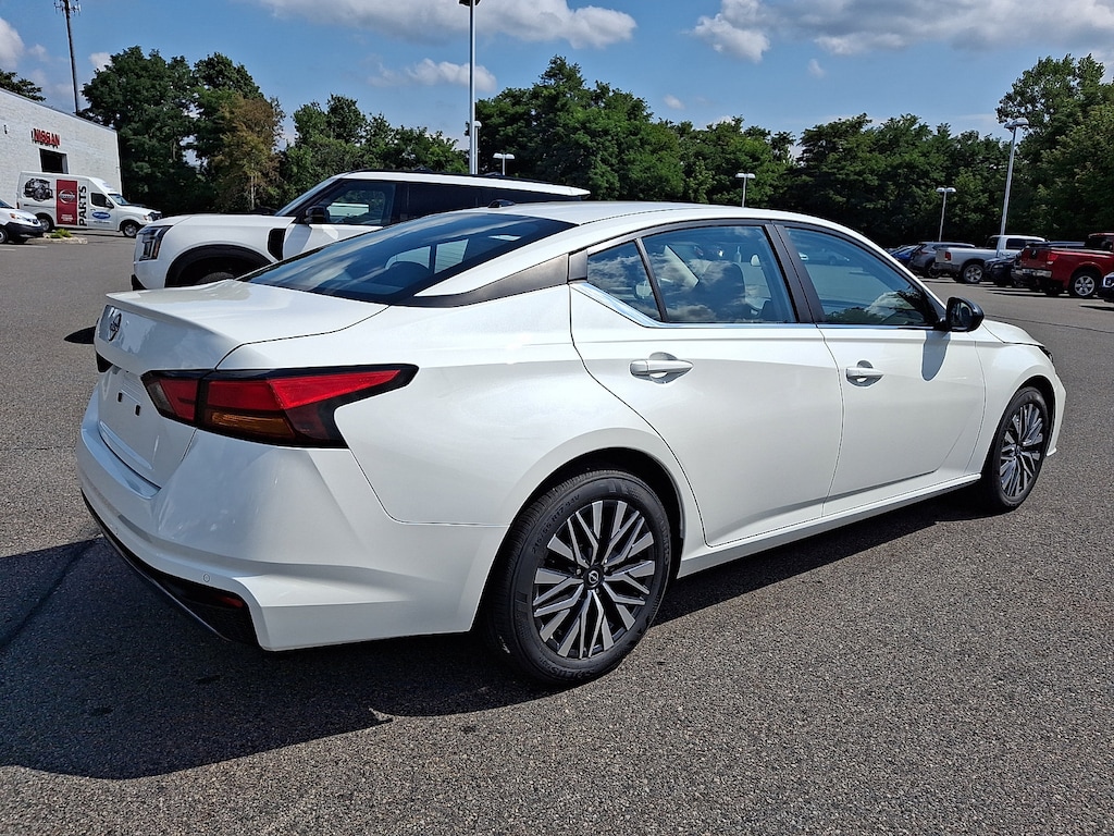 New 2026 Nissan Altima SV Sedan