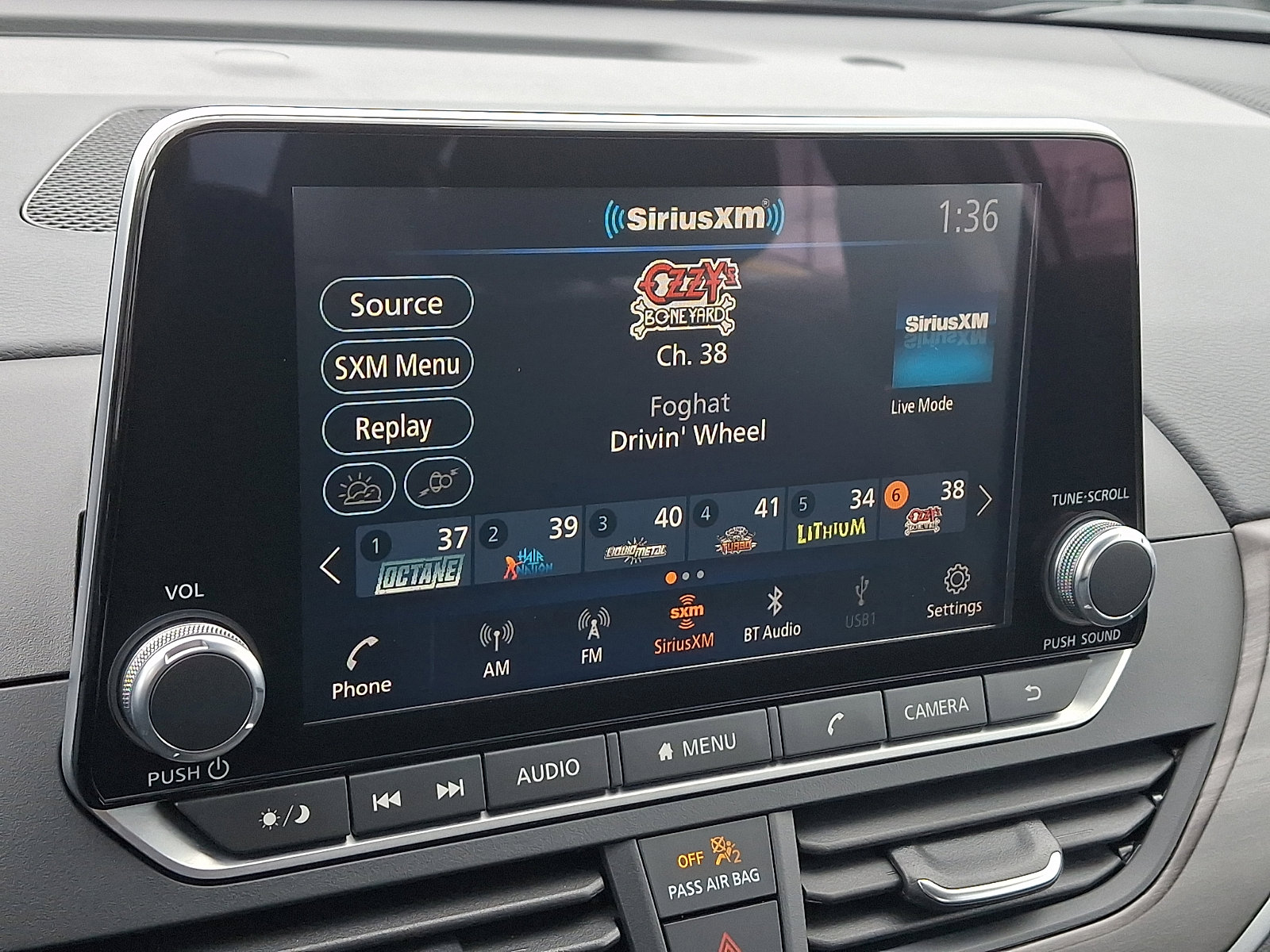 2025 Nissan Altima SV - Photo 18