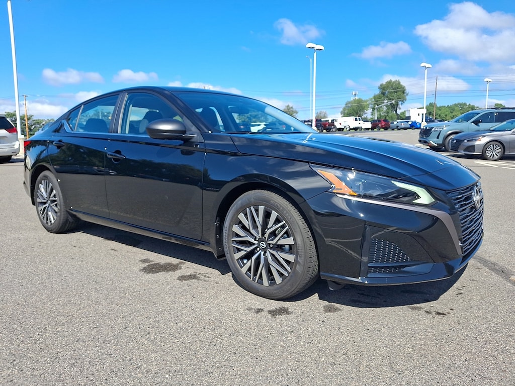 New 2026 Nissan Altima SV Sedan