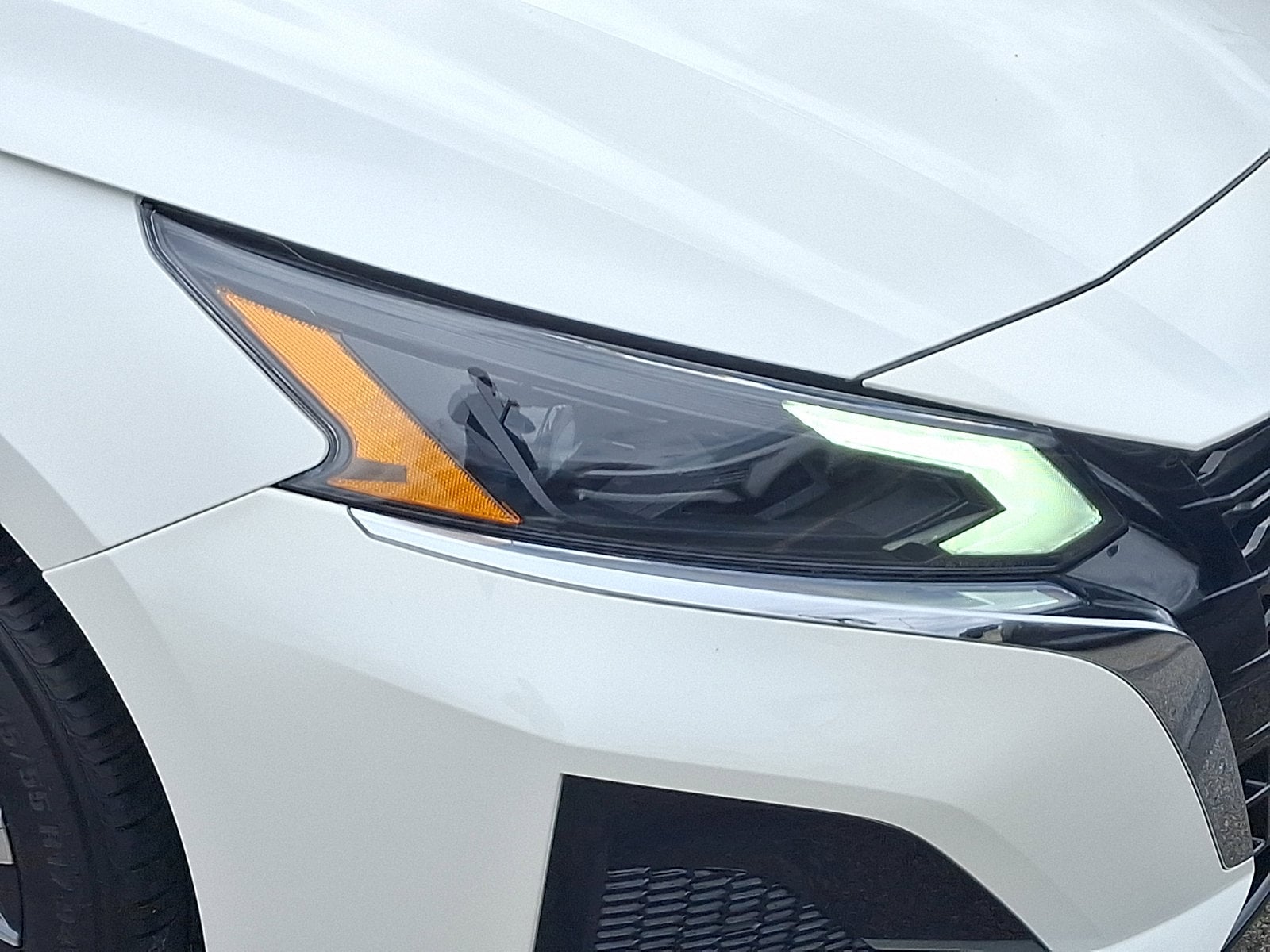 2025 Nissan Altima SV - Photo 9