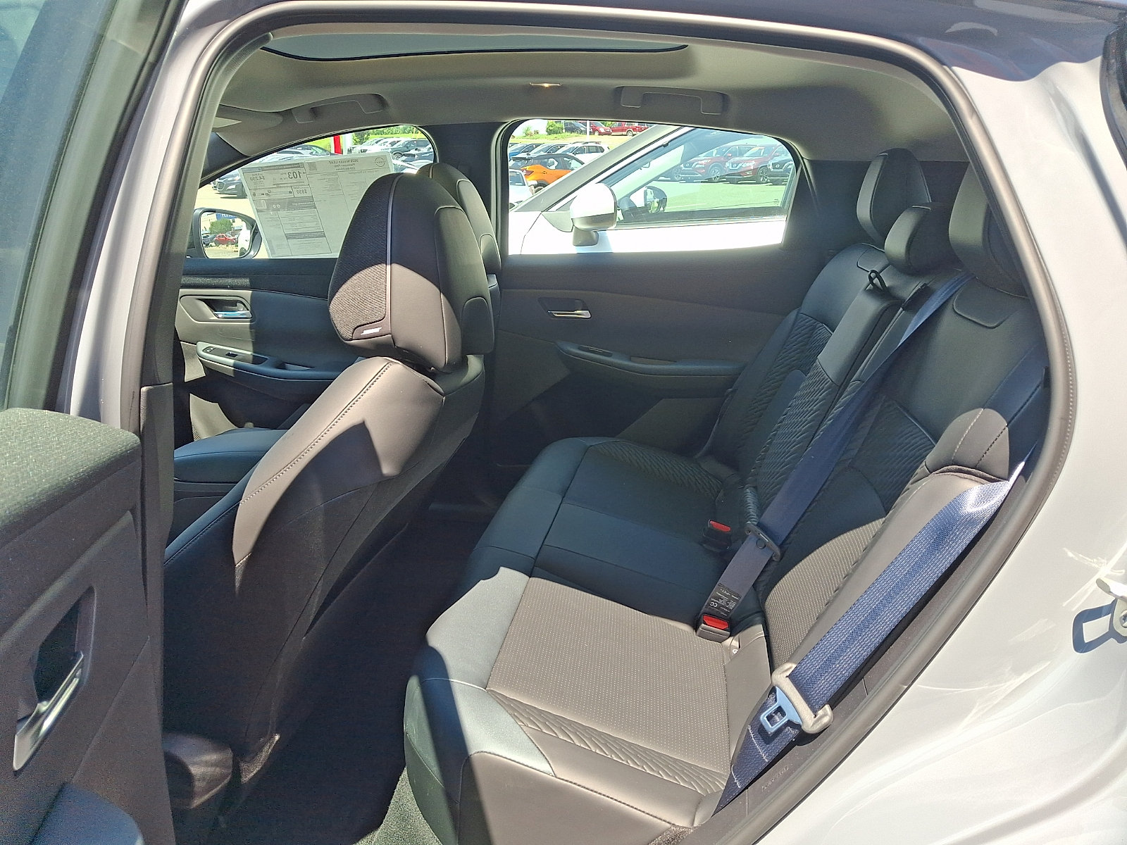 2026 Nissan LEAF Platinum+ - Photo 6