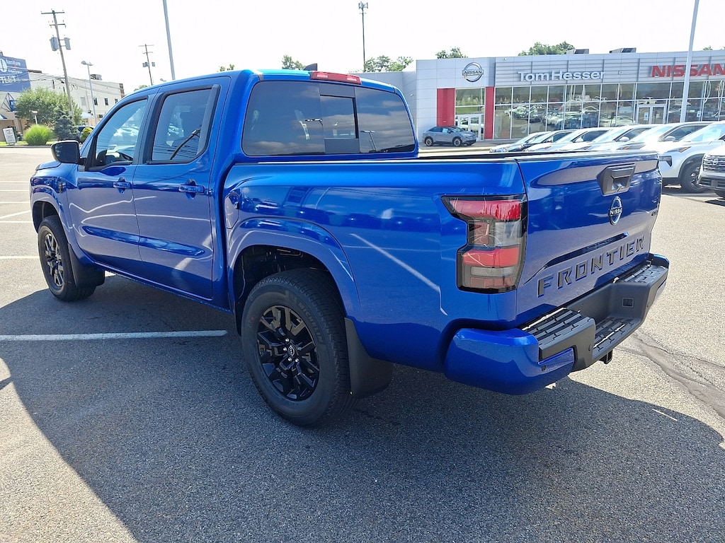 New 2026 Nissan Frontier SV Truck Crew Cab