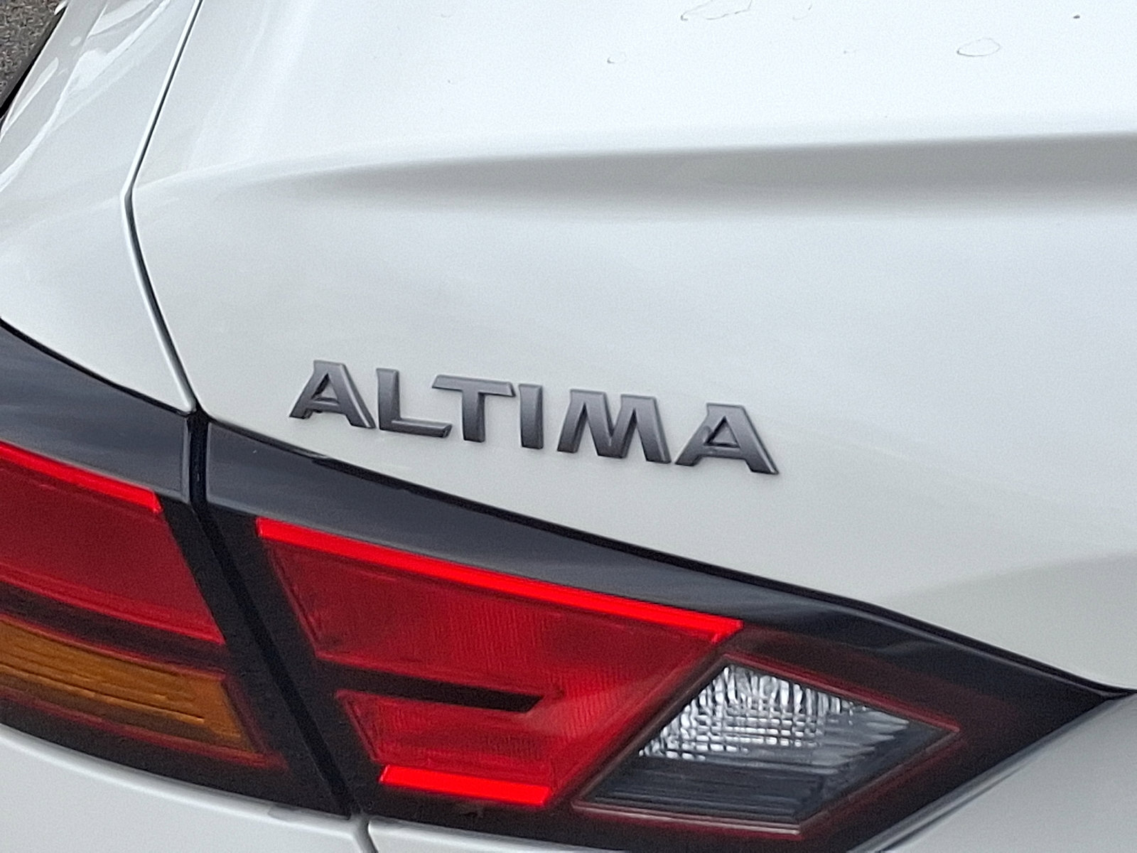 2025 Nissan Altima SV - Photo 28
