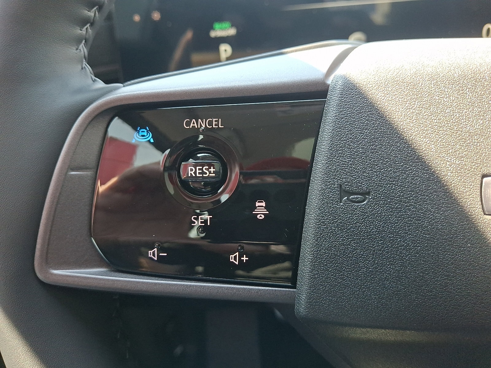2026 Nissan LEAF Platinum+ - Photo 15