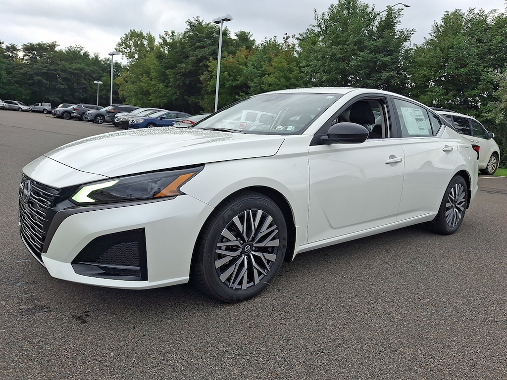 New 2026 Nissan Altima SV Sedan