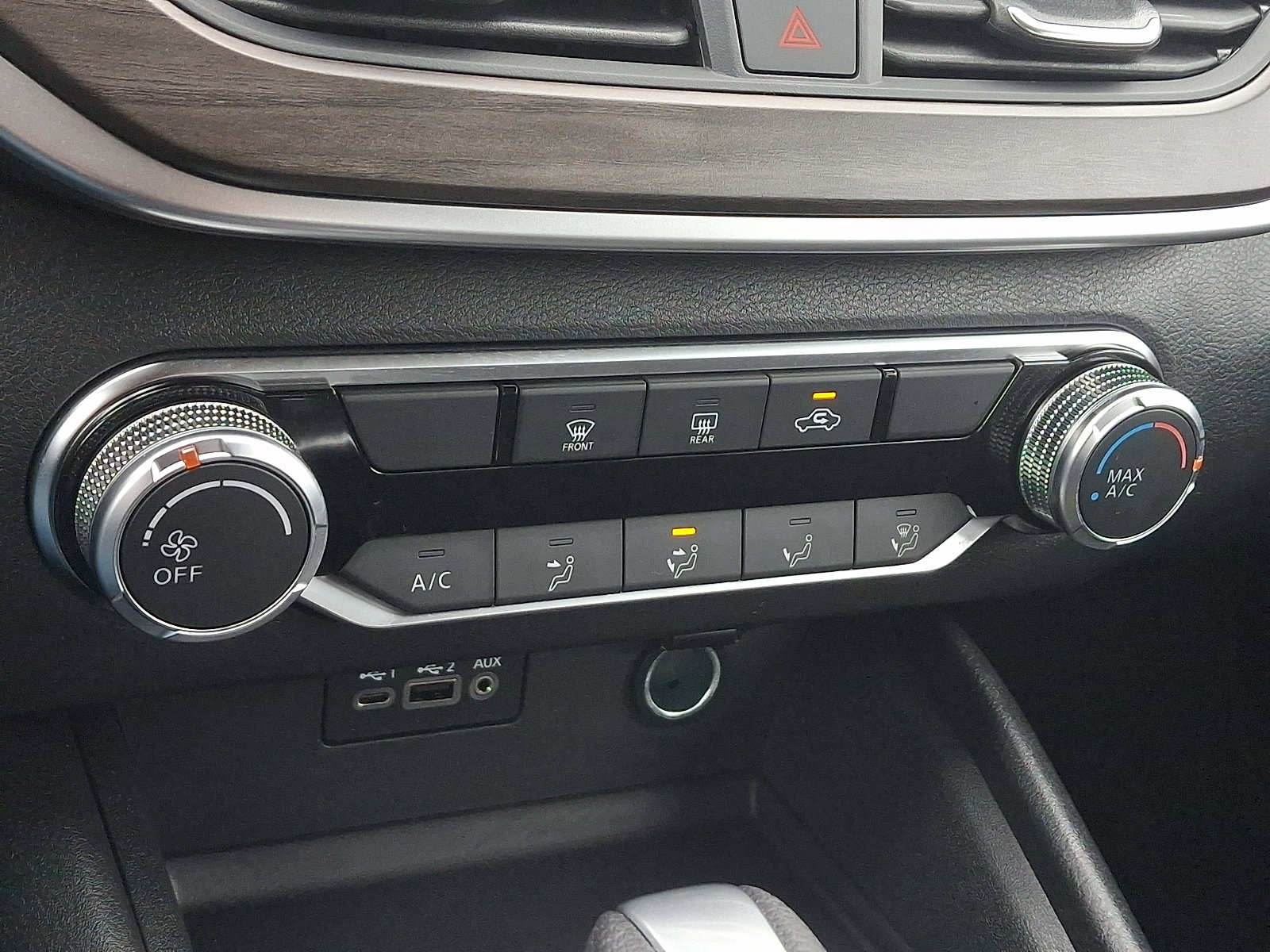2025 Nissan Altima SV - Photo 17
