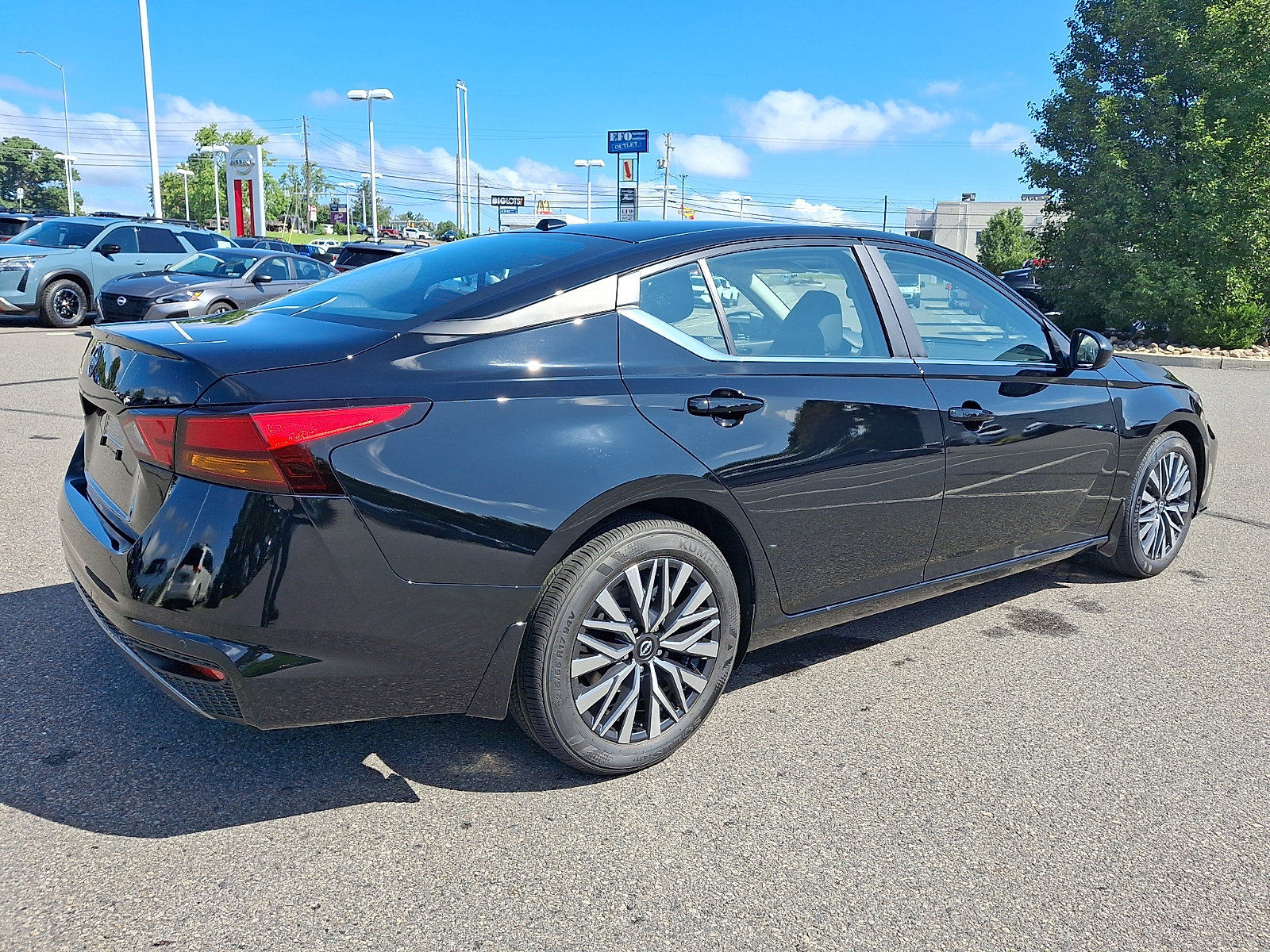 New 2026 Nissan Altima SV Sedan