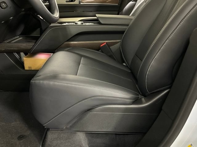 2026 Cadillac VISTIQ Luxury - Photo 26