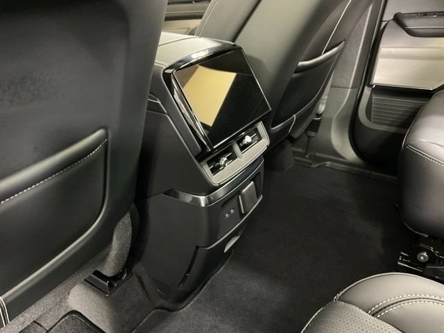 2026 Cadillac VISTIQ Luxury - Photo 14