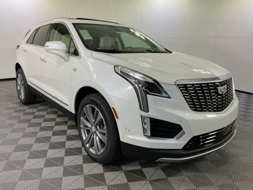New 2026 CADILLAC XT5 Premium Luxury SUV