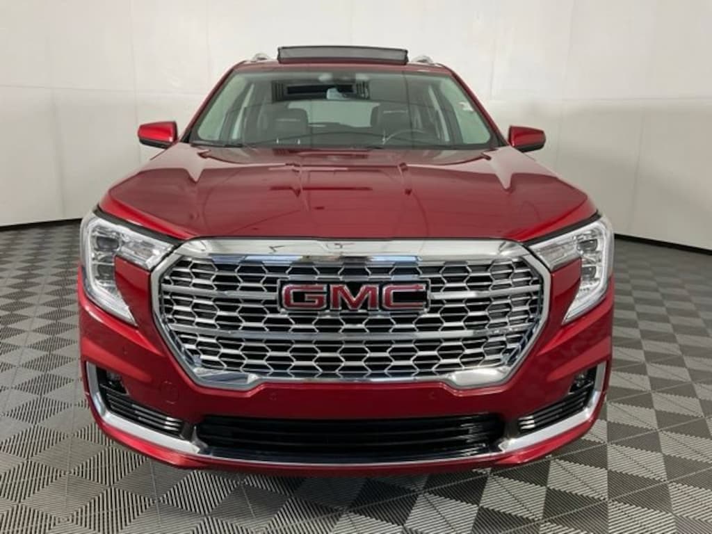 Used 2023 GMC Terrain Denali SUV