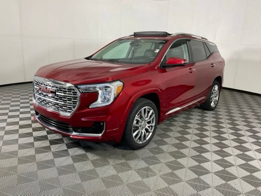 Used 2023 GMC Terrain Denali SUV