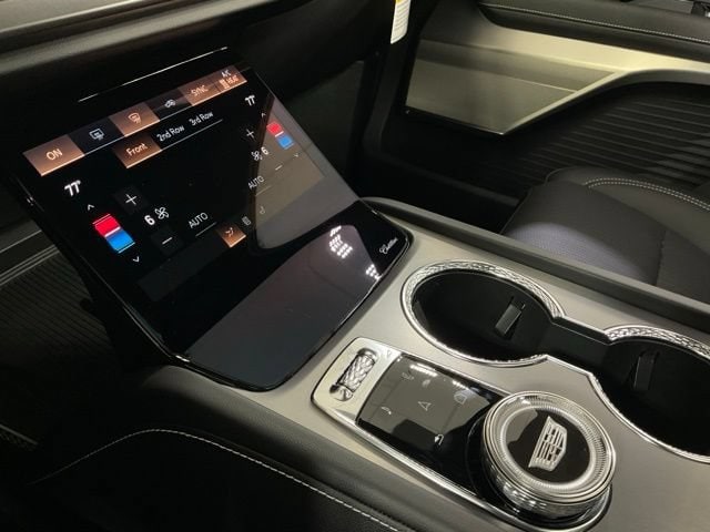 2026 Cadillac VISTIQ Luxury - Photo 18