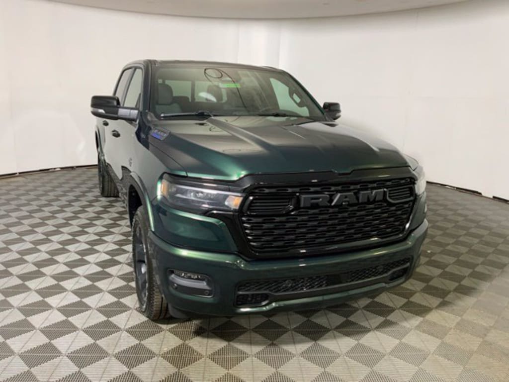 New 2027 Ram 1500 BIG HORN CREW CAB 4X4 5'7 BOX Pickup