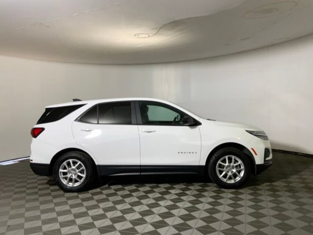 Used 2023 Chevrolet Equinox LS w/1LS SUV