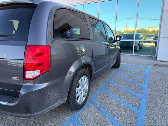 Used 2017 Dodge Grand Caravan SE