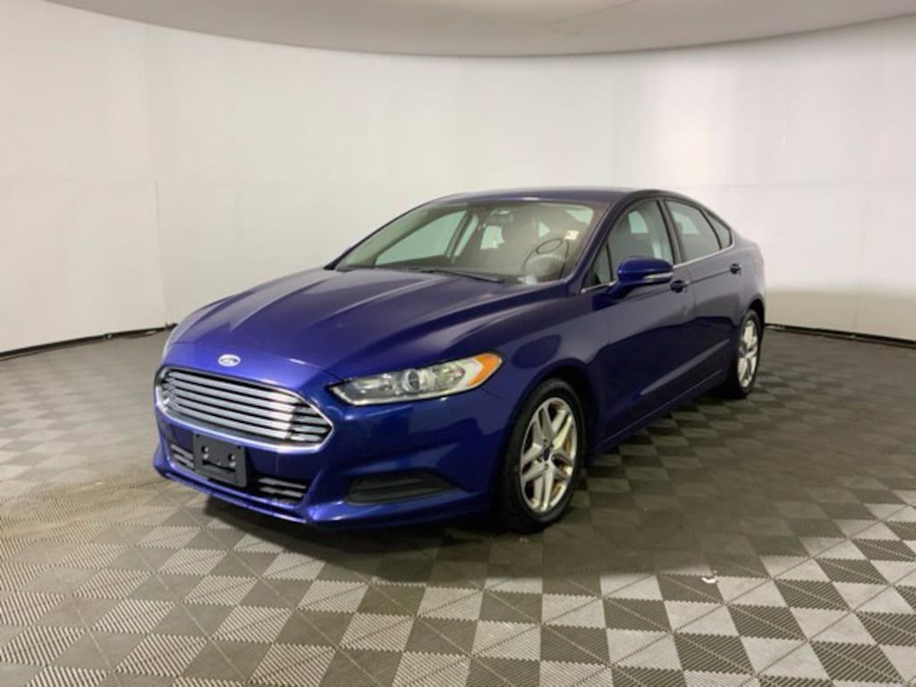 Used 2015 Ford Fusion SE