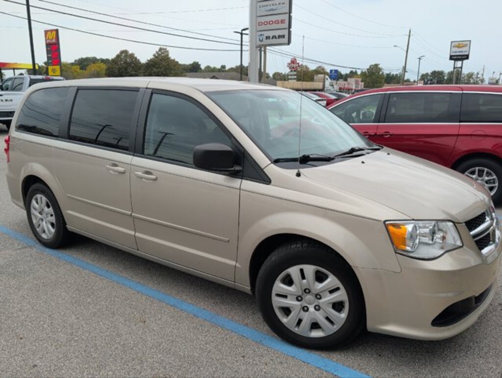 Used 2015 Dodge Grand Caravan AVP/SE