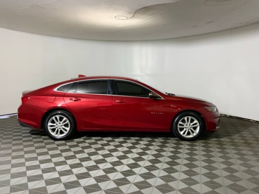 Used 2016 Chevrolet Malibu LT w/1LT Car