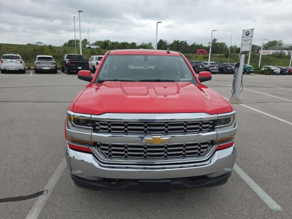 Used 2018 Chevrolet Silverado 1500 LT w/1LT Truck