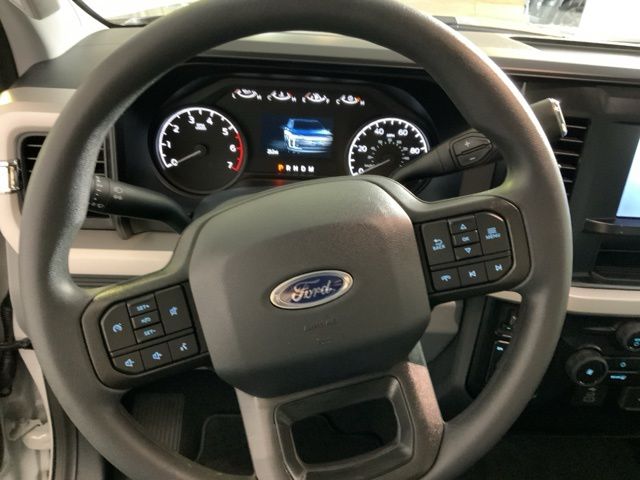 2026 Ford F-350 Super Duty XL - Photo 14